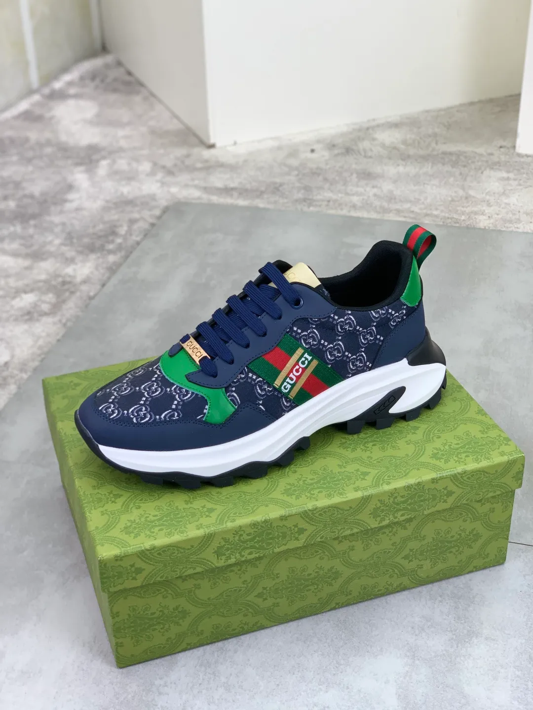 Men's shoes 💰P440💰[New model]🆘 The latest model from Gucci GUCCI official website🎁Classic casual and fashionable men's shoes👟Best model💥The version is simple and elegant, exclusive for trendy men. Unique official website latest brand elements👑Gucci original decoration, fashionable and generous, original soft calfskin fabric➕Comfortable soft first-layer pigskin lining ✅The official website specifies the wear-resistant casual outsole, the classic model is taken in kind🎬Color: 4️⃣colors available😍Number: 38-44
